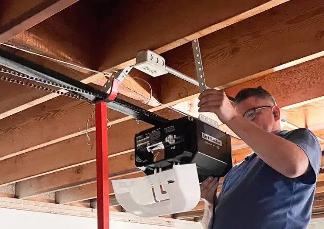 When to Repair or Replace Garage Door Opener Parts